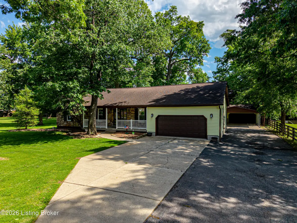 314 Bakers Ln, Louisville, KY 40214 - #1