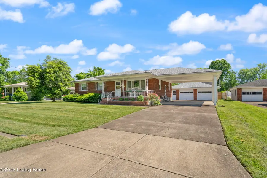 5812 Teakwood Ln, Louisville, KY 40258 - #2