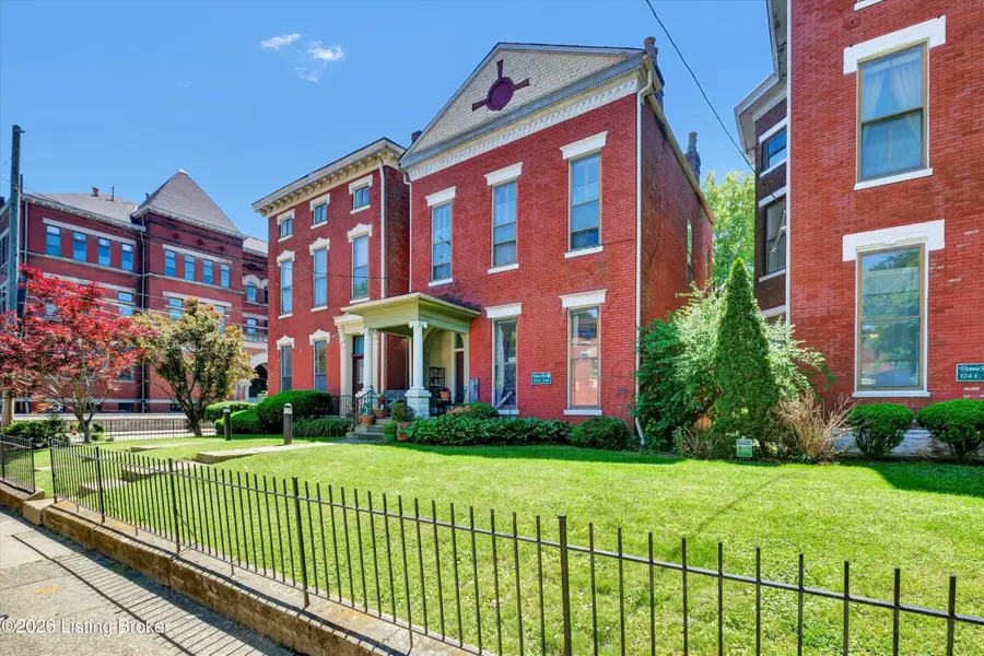 128 E Oak St #APT 2, Louisville, KY 40203 - #2