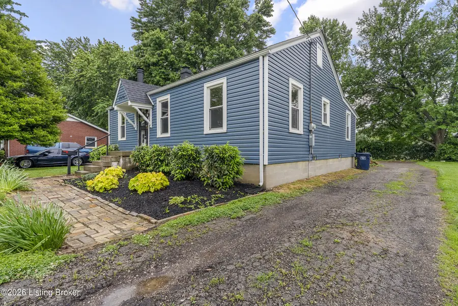 2576 Martin Ave, Louisville, KY 40216 - #3