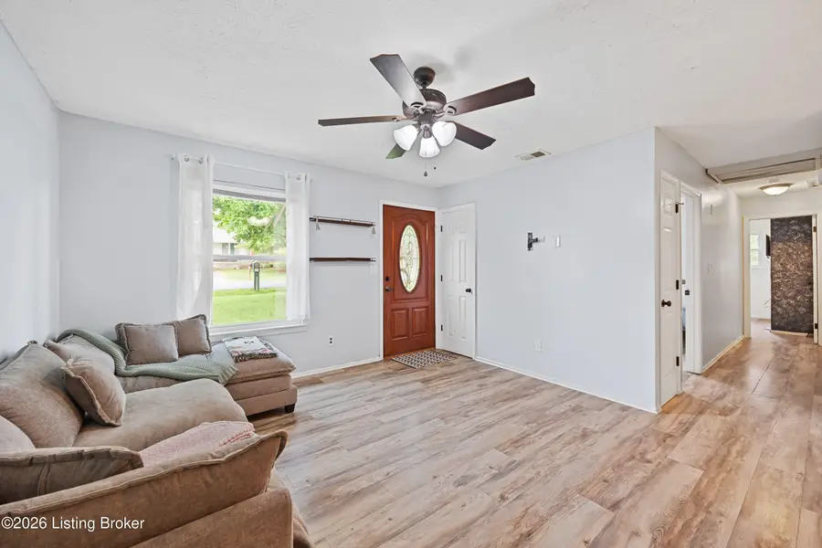 4304 Wendy Hills Dr, Crestwood, KY 40014 - #3