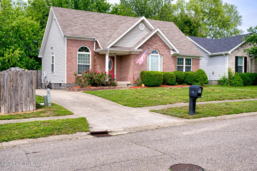 6807 Broadmanor Ln, Louisville, KY 40258 - #2