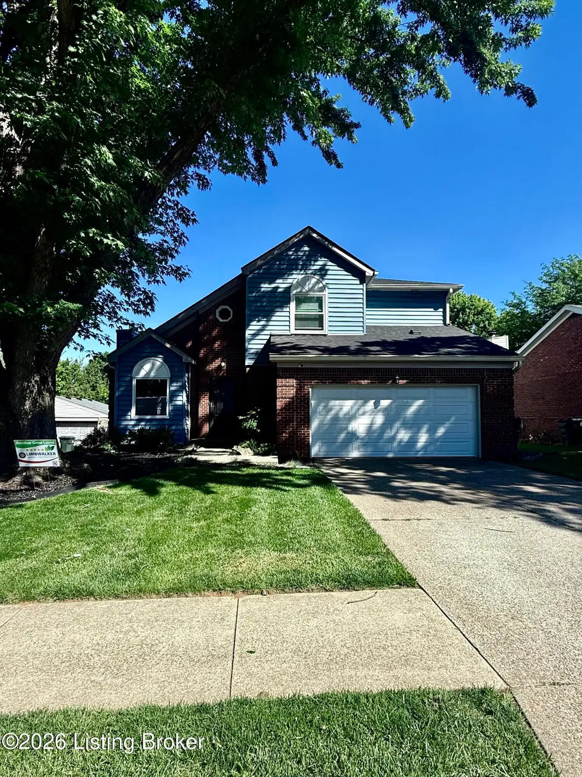 8815 Raintree Dr, Louisville, KY 40220 - #1