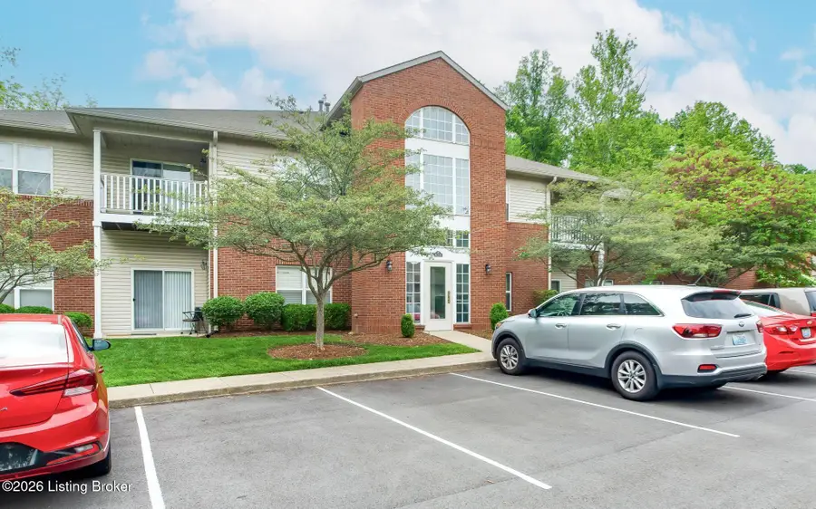 9210 Hawthorne Pointe Dr #103, Louisville, KY 40272 - #2