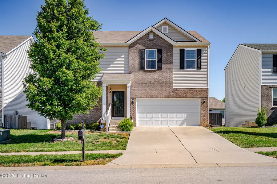 266 Saint Regis Dr, Shelbyville, KY 40065 - #2