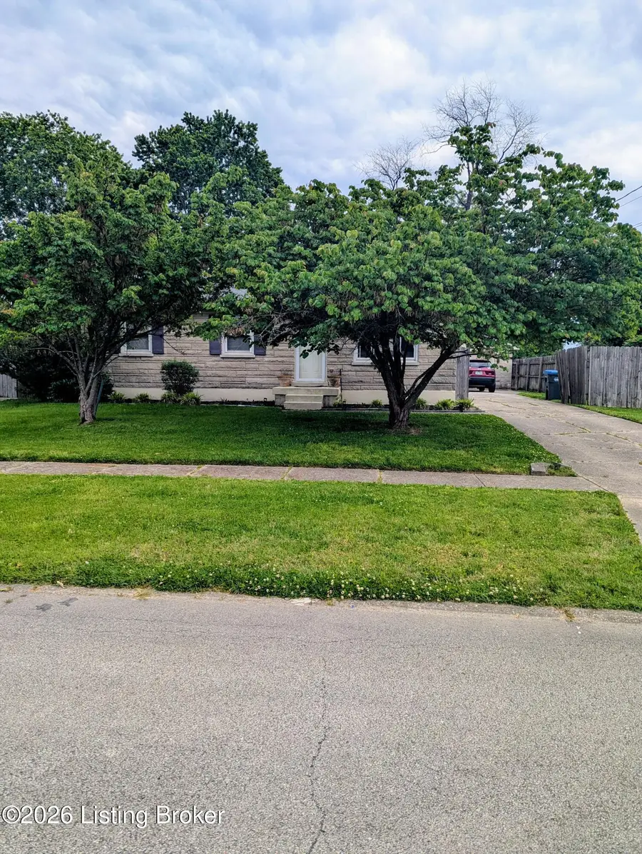 9611 Inca Dr, Louisville, KY 40258 - #2