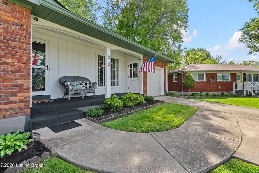 1318 Joni Dr, Louisville, KY 40216 - #3