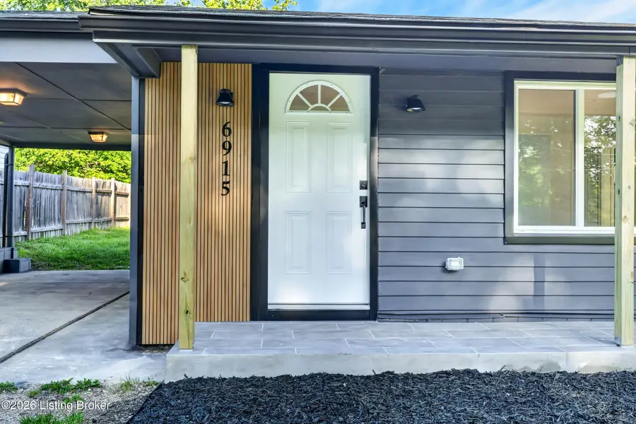 6915 Triangle Dr, Louisville, KY 40214 - #2