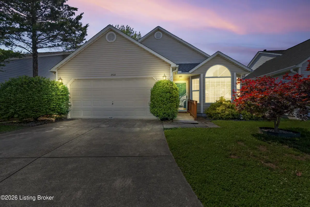 2514 Hampton Ridge Blvd, Louisville, KY 40220 - #1