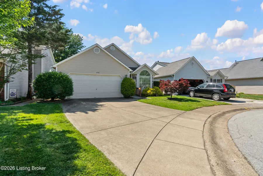 2514 Hampton Ridge Blvd, Louisville, KY 40220 - #2