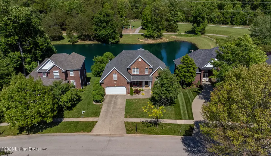 4423 Stone Lakes Dr, Louisville, KY 40299 - #2