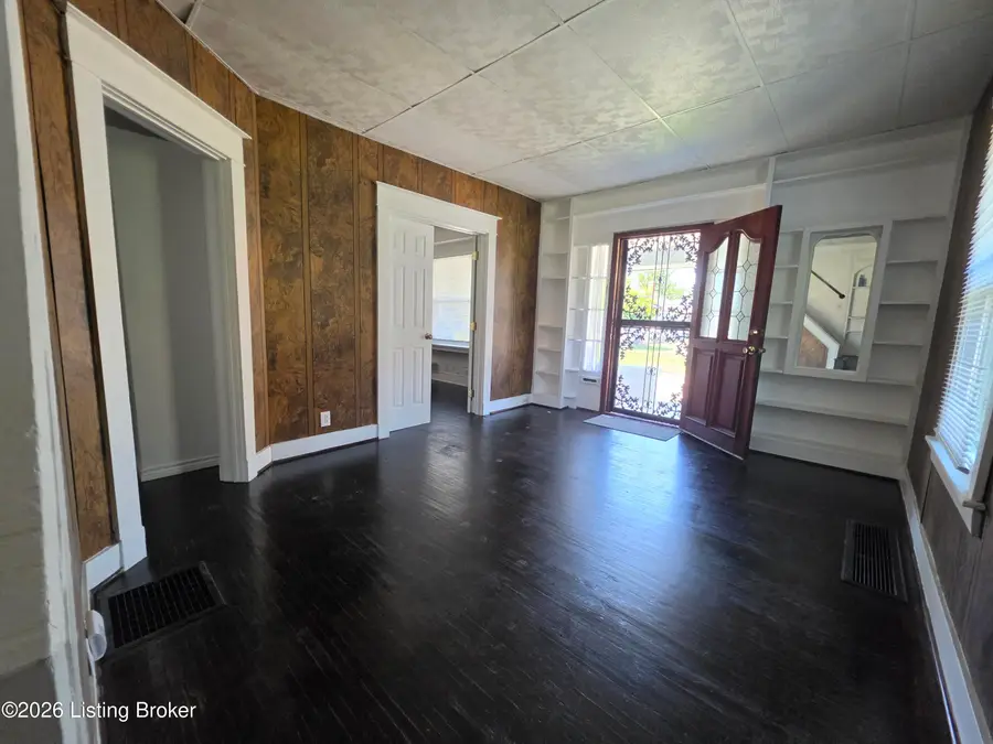 321 S 39th St, Louisville, KY 40212 - #3