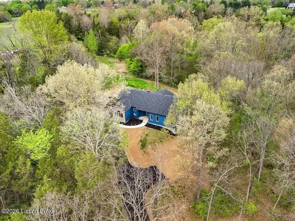 375 Wood Valley Ln, Louisville, KY 40299