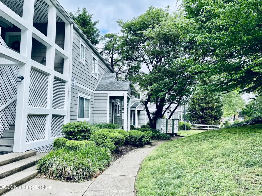 10 Lake Ave, Louisville, KY 40206 - #3