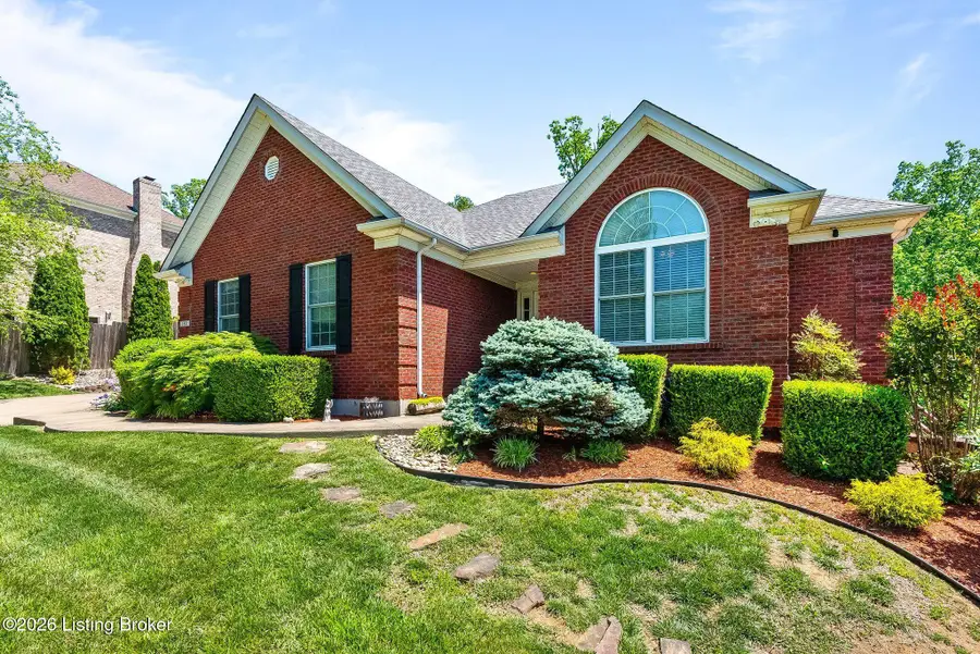 182 N Peak Ave, Shepherdsville, KY 40165 - #2