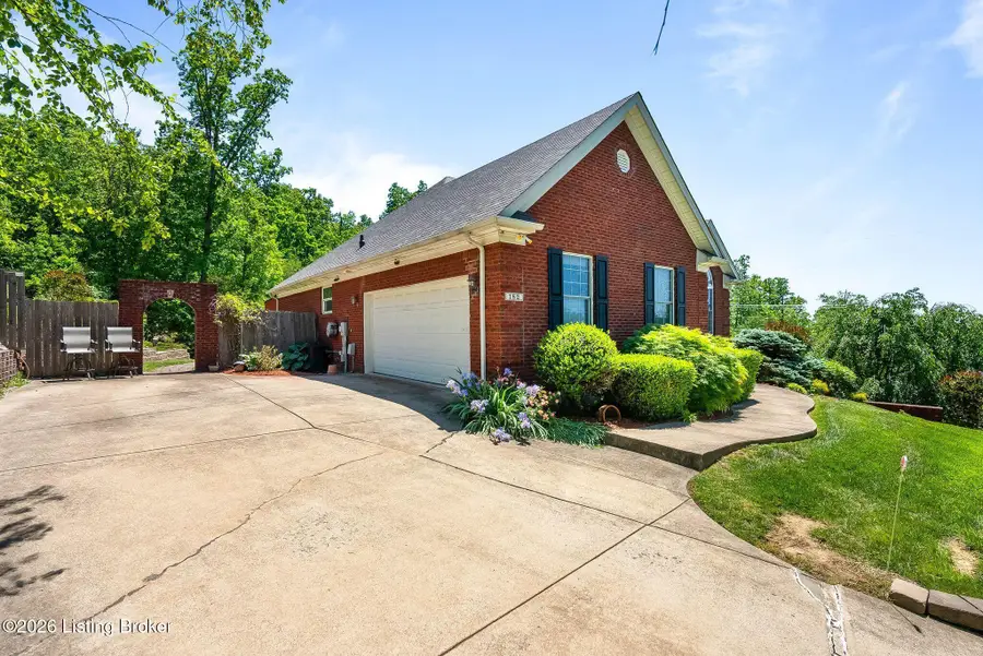 182 N Peak Ave, Shepherdsville, KY 40165 - #3