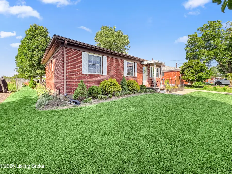 7405 Mount Washington Rd, Louisville, KY 40229 - #2