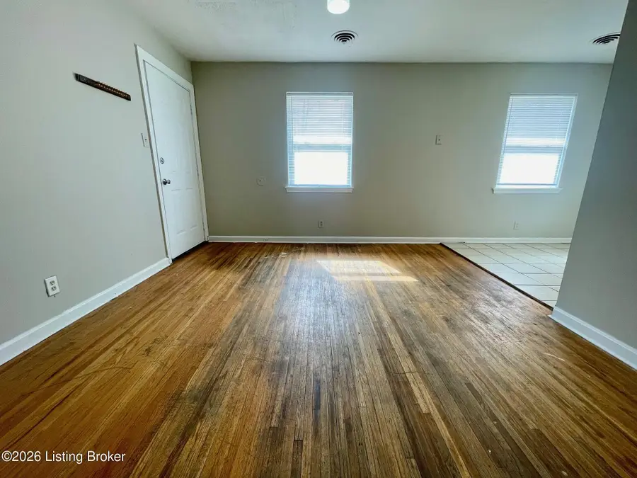 4301 Naomi Dr, Louisville, KY 40219 - #2