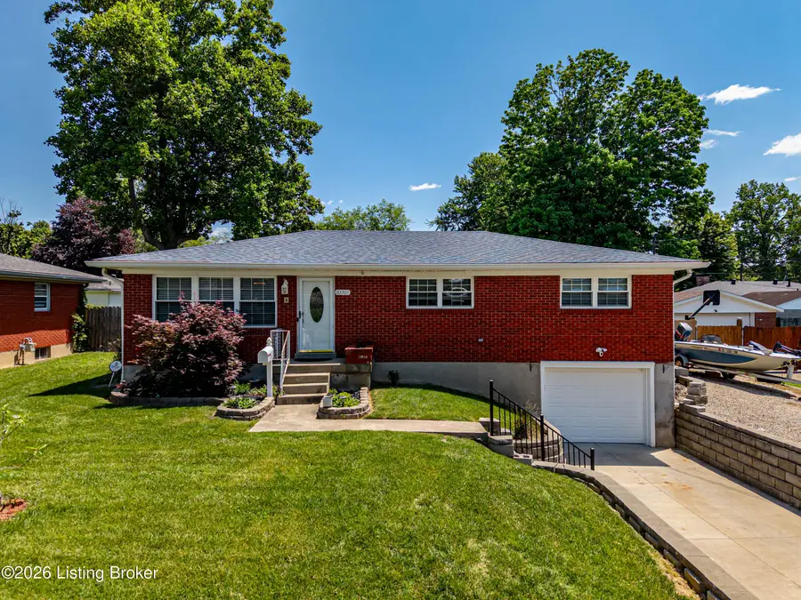 10707 Torrington Rd, Louisville, KY 40272 - #2