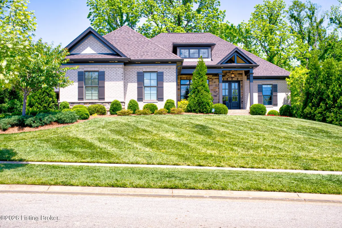 4003 Thomas Farm Dr, Louisville, KY 40299 - #1