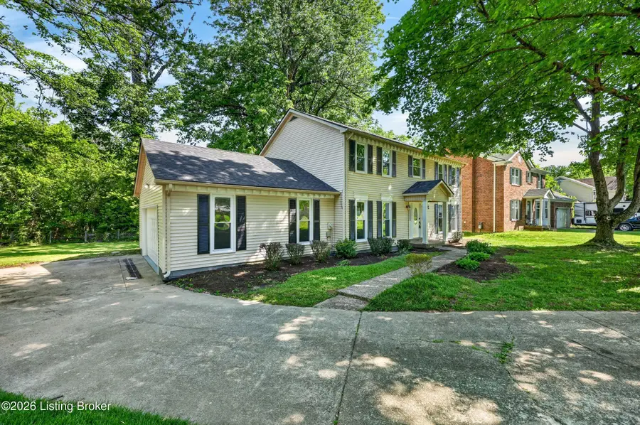 11107 Harrods Creek Ct, Louisville, KY 40223 - #3