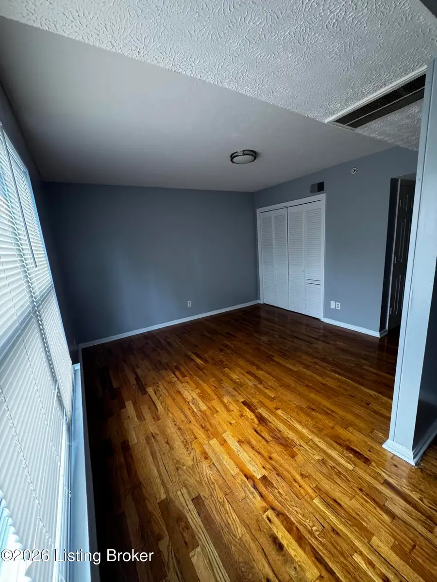 1518 W Oak St, Louisville, KY 40210 - #3