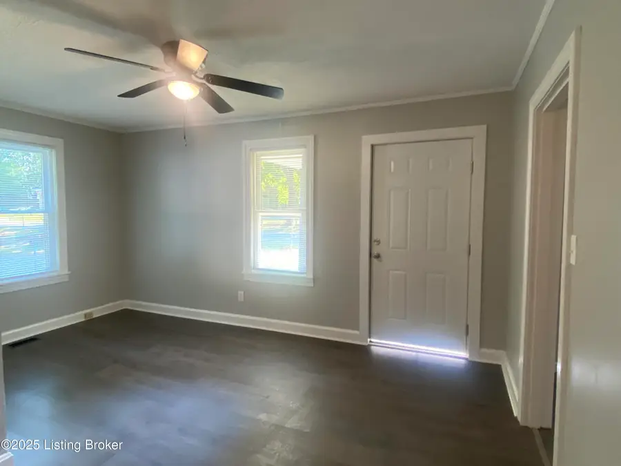 728 Beechwood Ave, Bardstown, KY 40004 - #2