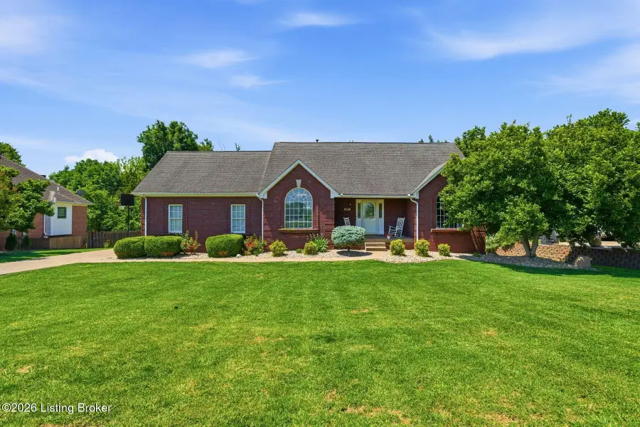 287 Cedar Place Dr, Shepherdsville, KY 40165 - #3