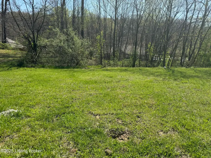 3417 Westhill Cir, Louisville, KY 40214 - #2