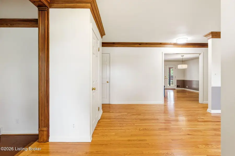 1502 Mccarthy Ct, Louisville, KY 40222 - #3