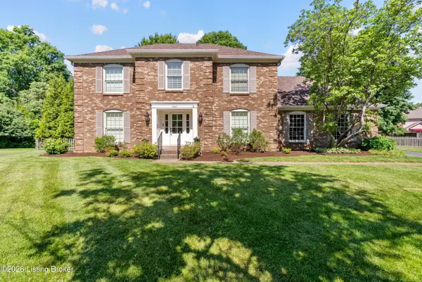 10301 Plains Ct, Louisville, KY 40223
