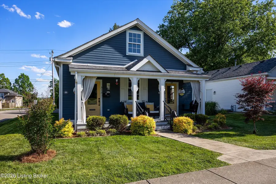 313 E Main St, La Grange, KY 40031 - #2