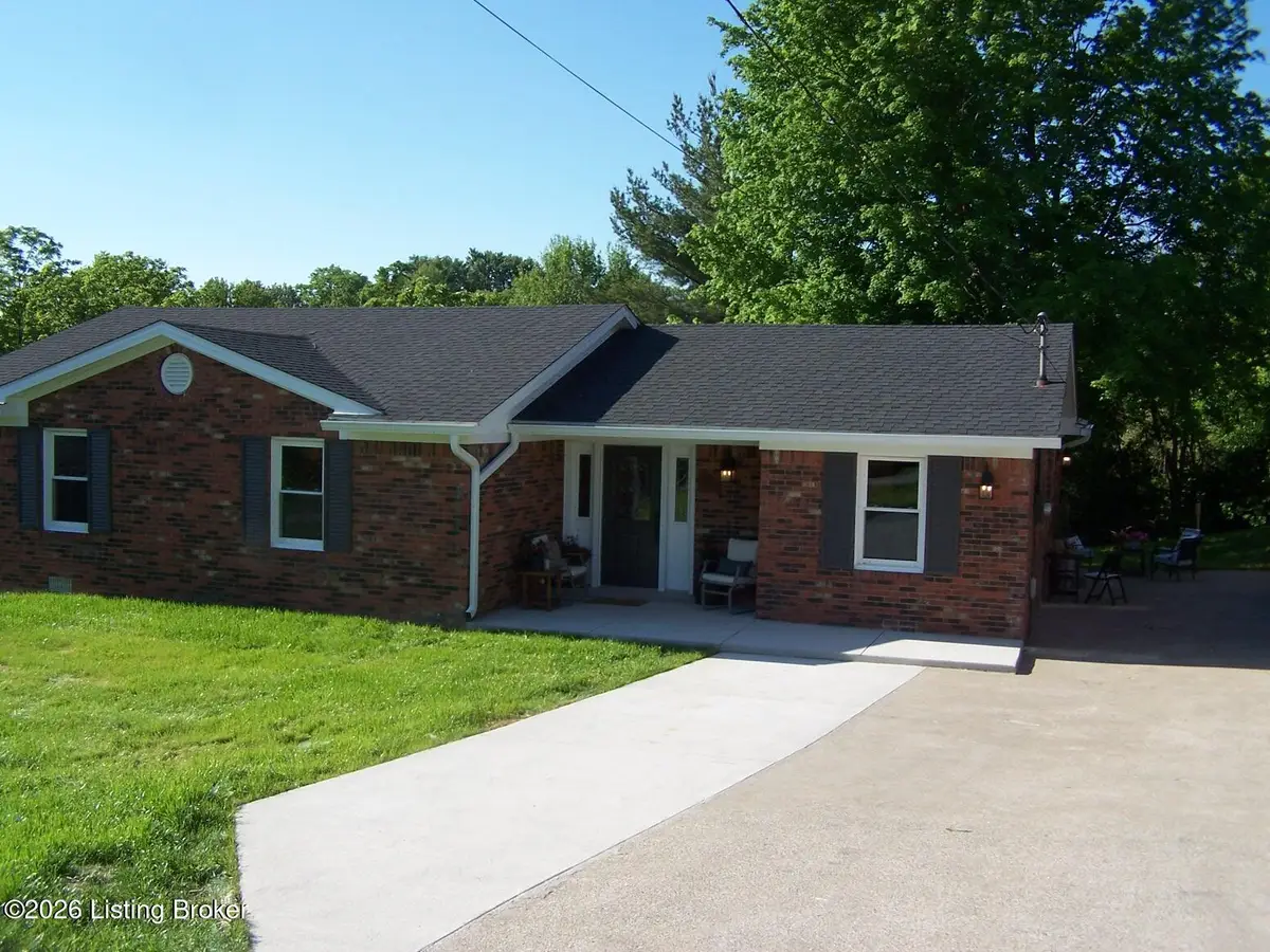 136 Goodloe Ave, Bloomfield, KY 40008 - #1