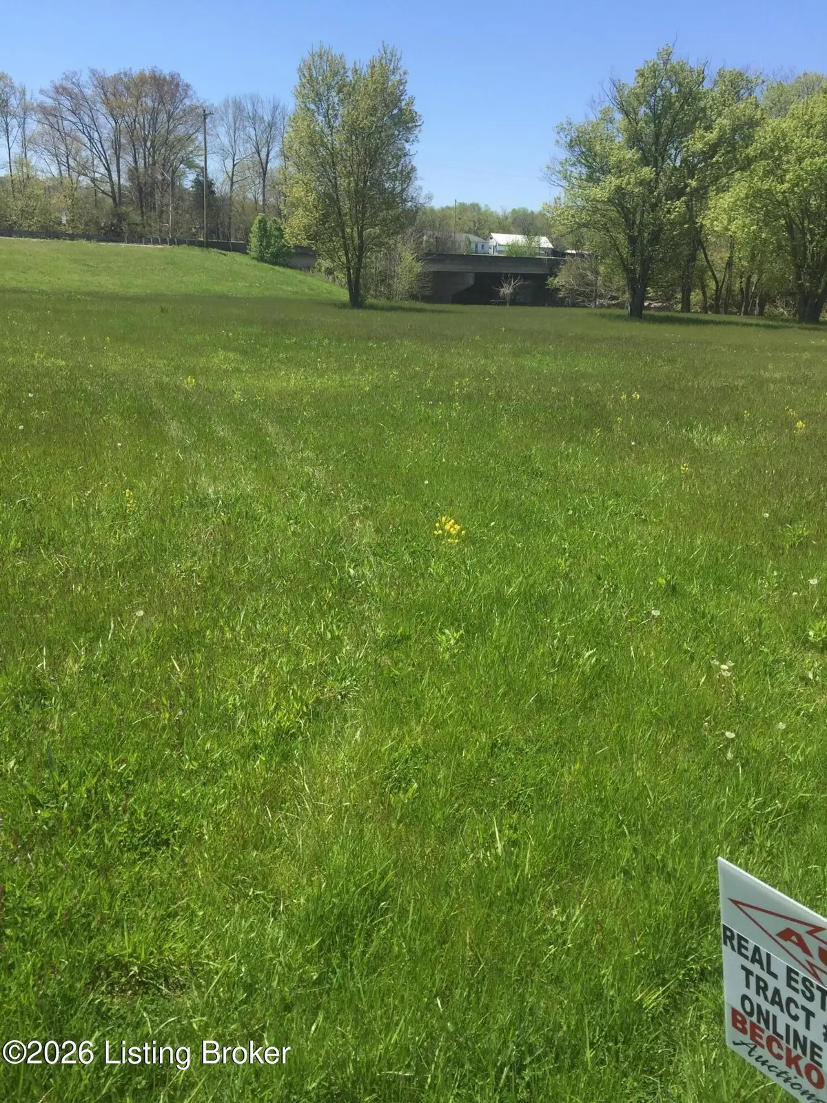 o NE Apache Dr, Corydon, IN 47112 - #1