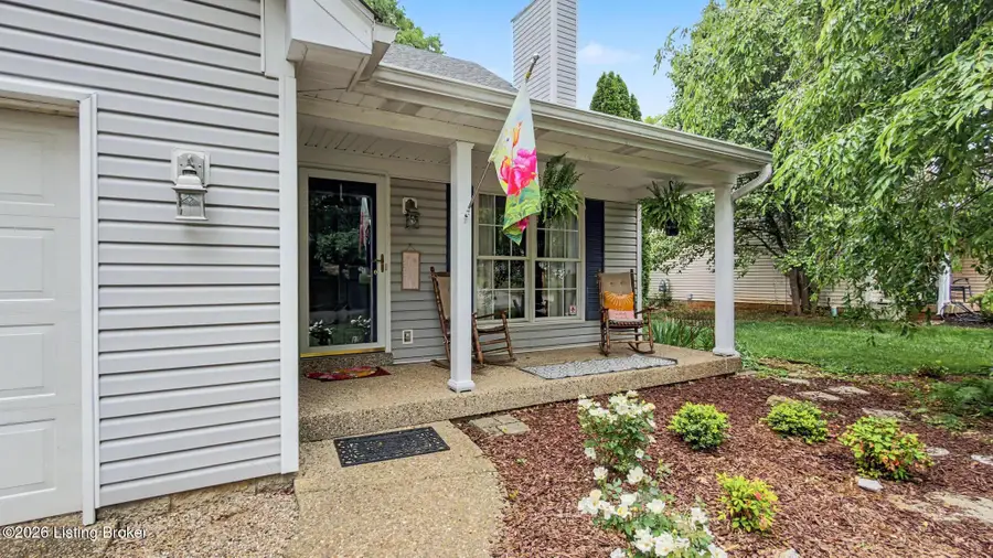 4908 Oakbrook Dr, Louisville, KY 40245 - #2