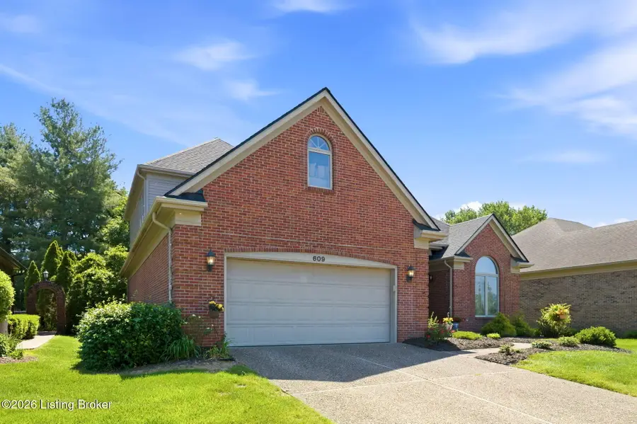 609 Willowhurst Pl, Louisville, KY 40223 - #2