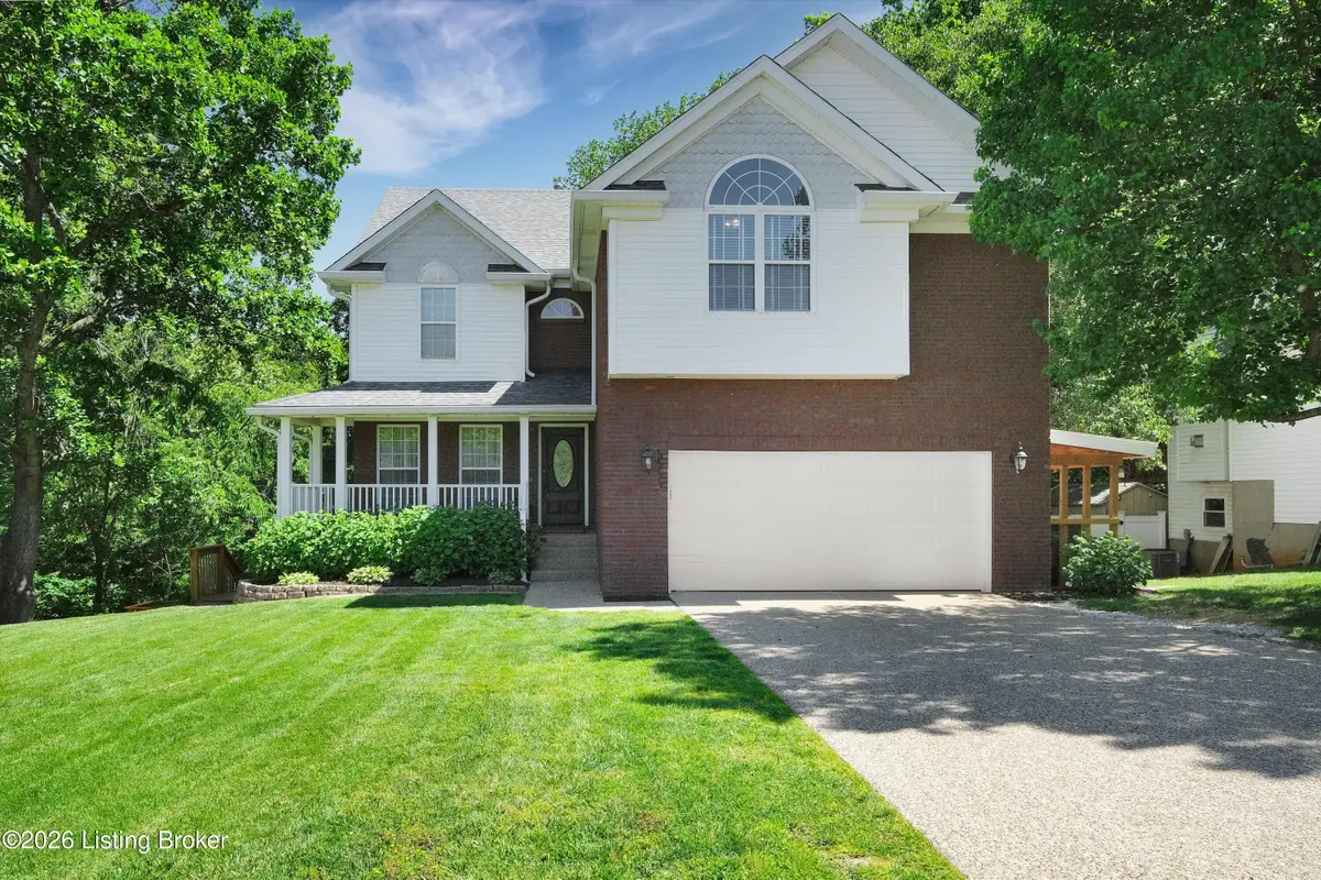 5901 Woodhaven Ridge Ct, Louisville, KY 40291 - #1
