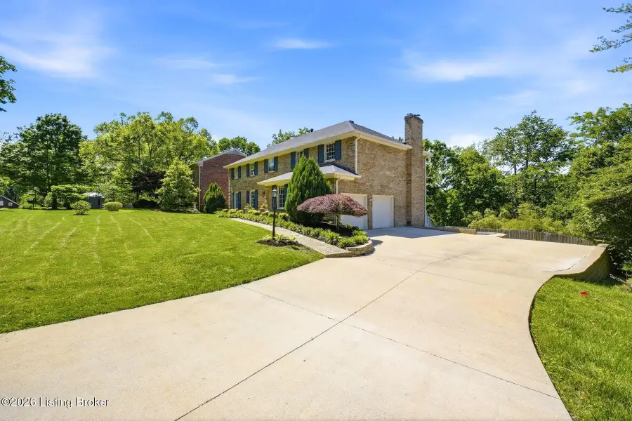 5803 Dunraven Ct, Louisville, KY 40222 - #3