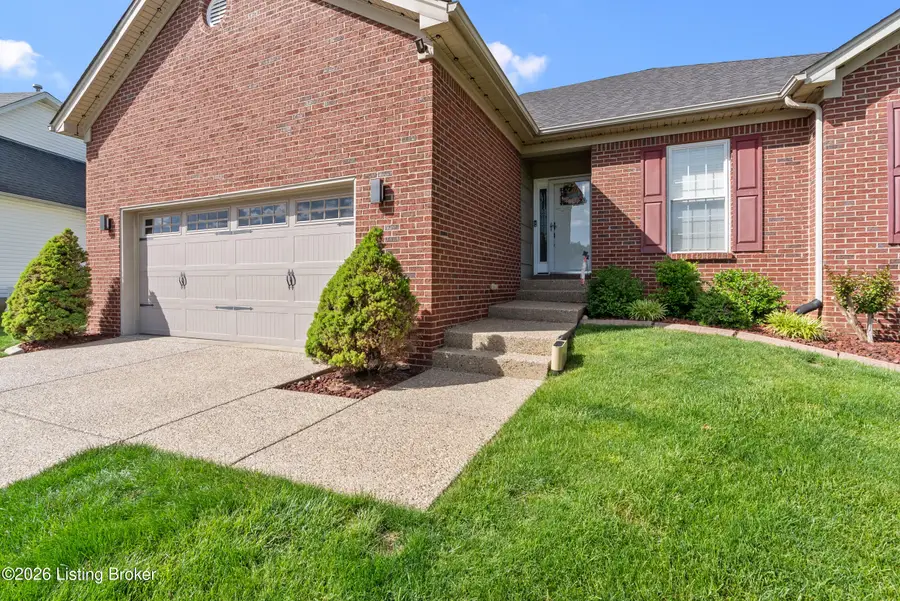 10717 Alderbrook Pl, Louisville, KY 40299 - #3