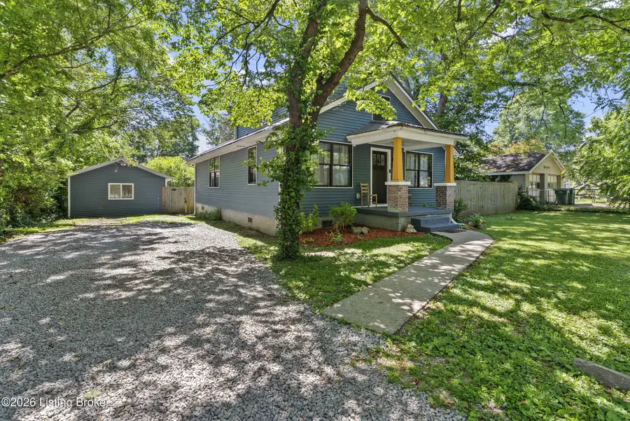 247 Walnut St, Lebanon Junction, KY 40150 - #2