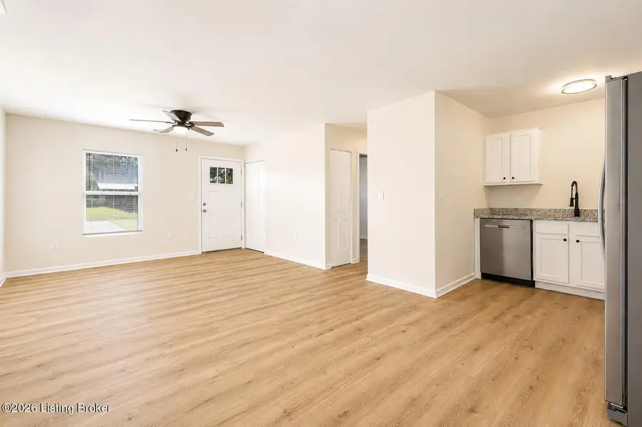 122 N Brookwood Dr, Louisville, KY 40229 - #3