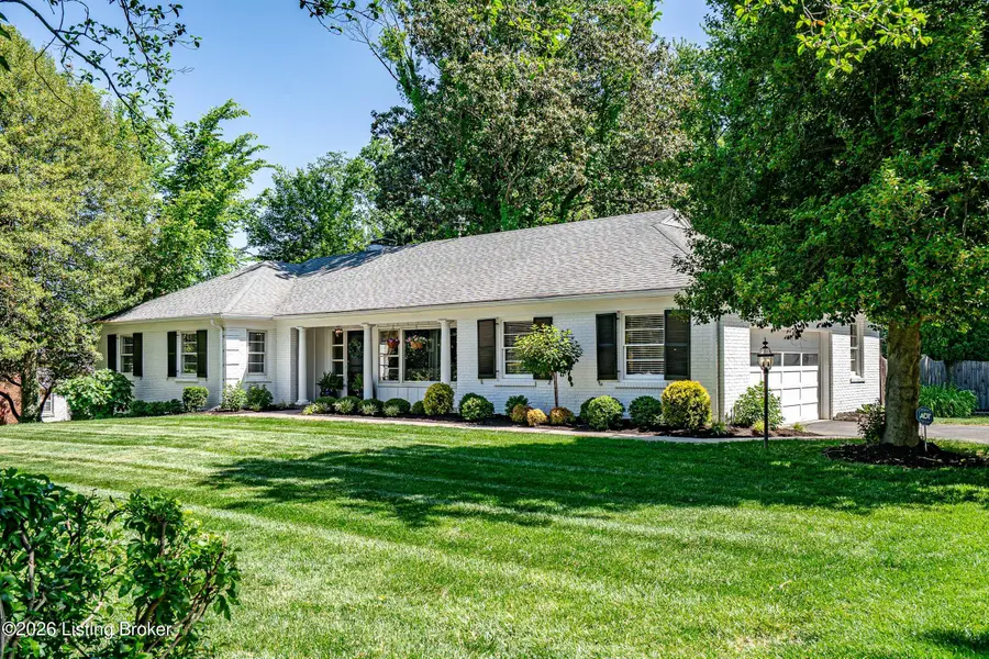 223 Blankenbaker Ln, Louisville, KY 40207 - #3