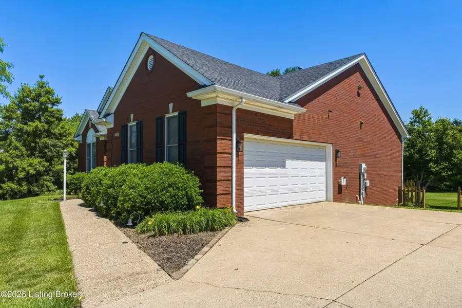209 Sundown Ct, Mount Washington, KY 40047 - #3