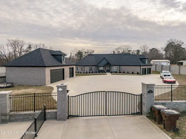 2696 Armstrong Ln, Mt Washington, KY 40047