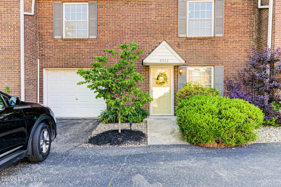 4532 Meadowlark Manor Ln #3, Louisville, KY 40245 - #2