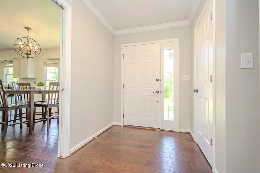 8518 W Brookside Dr, Pewee Valley, KY 40056 - #2