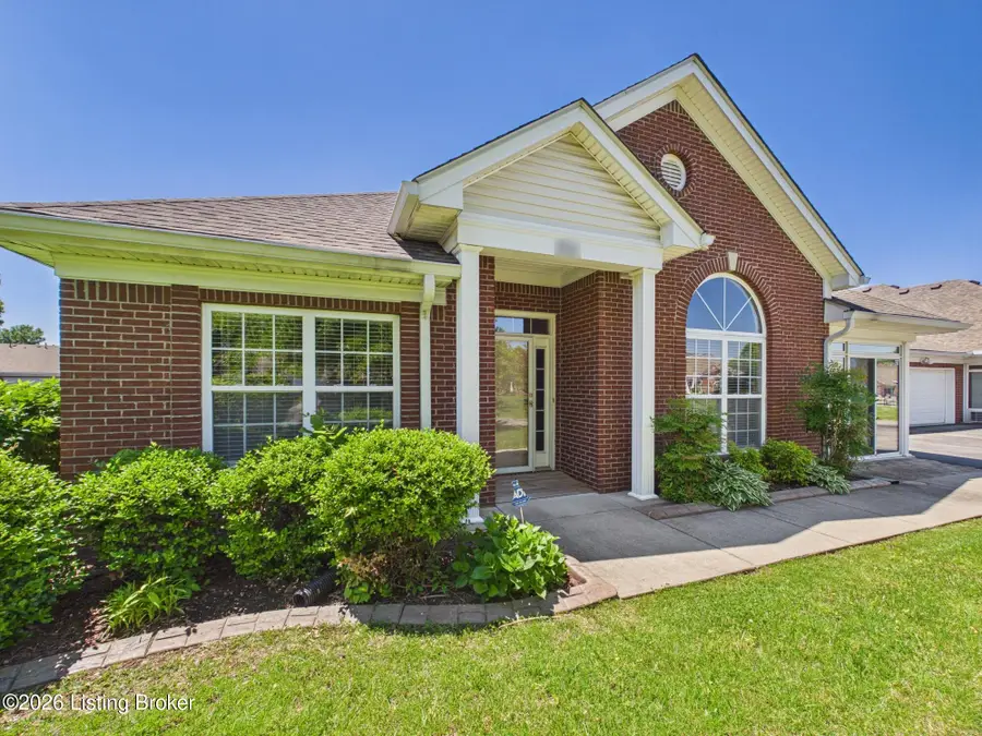 9714 Mcneely Lake Dr, Louisville, KY 40229 - #2