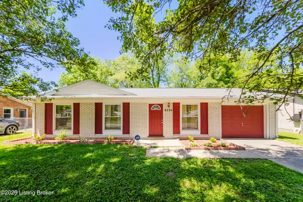 8226 Afterglow Dr, Louisville, KY 40214