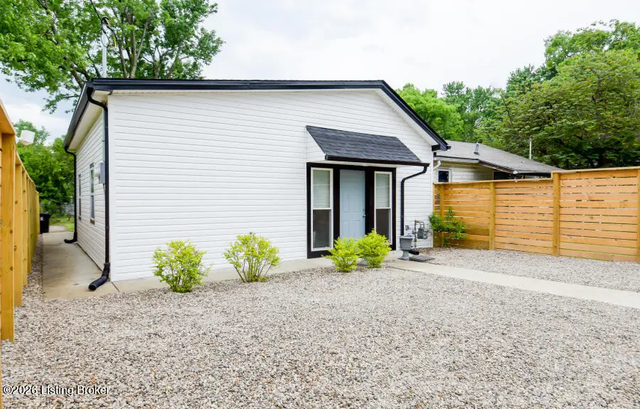 3918 Pflanz Ave, Louisville, KY 40212 - #3