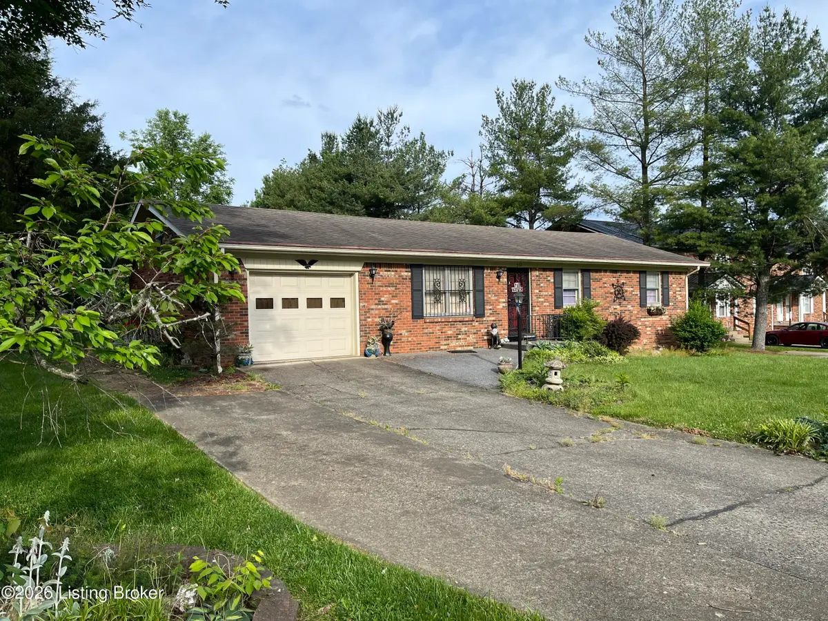 317 Berkley Ct, Radcliff, KY 40160 - #1